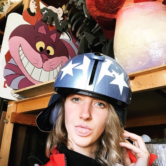 Meet your Posher, Kate - Picture 2 of 8